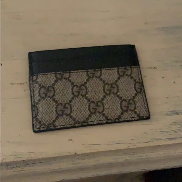 Authentic Gucci Card Holder Wallet w/ cash pouch - Picture 2 of 2